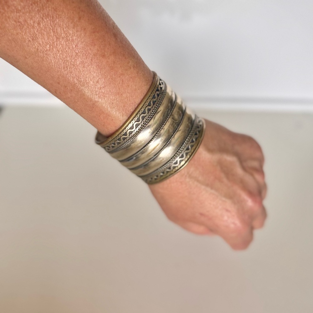Vintage 3” Boho Silver-Toned Cuff Bracelet - Picture 3 of 14